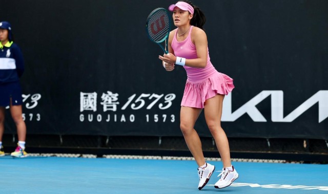 九游体育app-澳网首场金花德比大战宣告流产！韦思佳意外伤退无缘同马烨欣会师